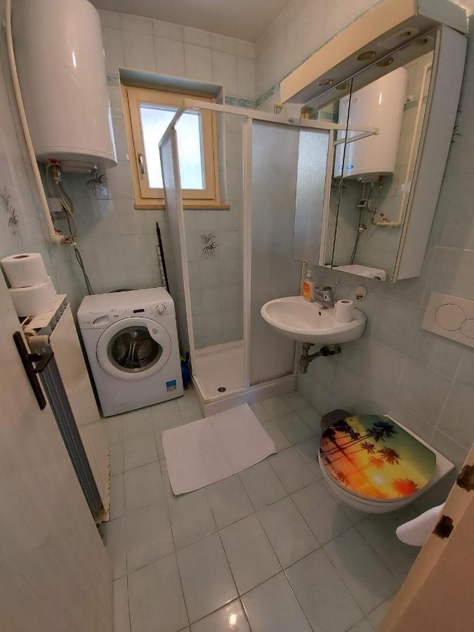 Apartment Lemut Portorož Buitenkant foto